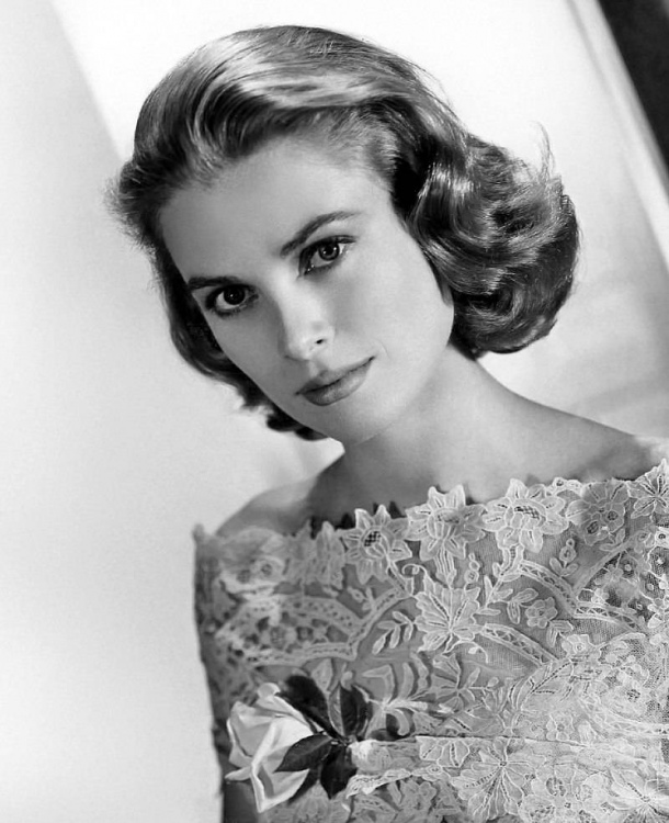 1564492980-gracekelly.jpg?_=1564492980