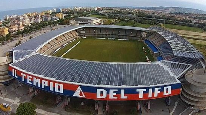 Stadio_Riviera_delle_Palme_veduta_aerea.jpg