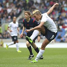 Lianne Sanderson England Ladies v Montenegro 5 4 2014 315.jpg