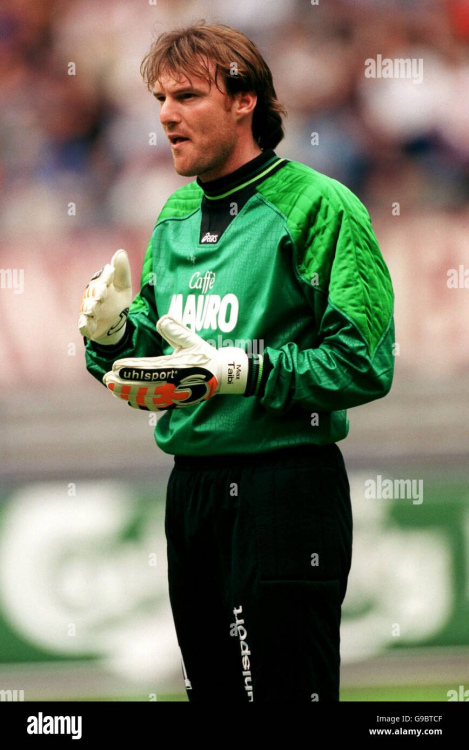 calcio-italiano-serie-a-torino-v-reggina-massimo-taibi-portiere-reggina-g9btcf.jpg